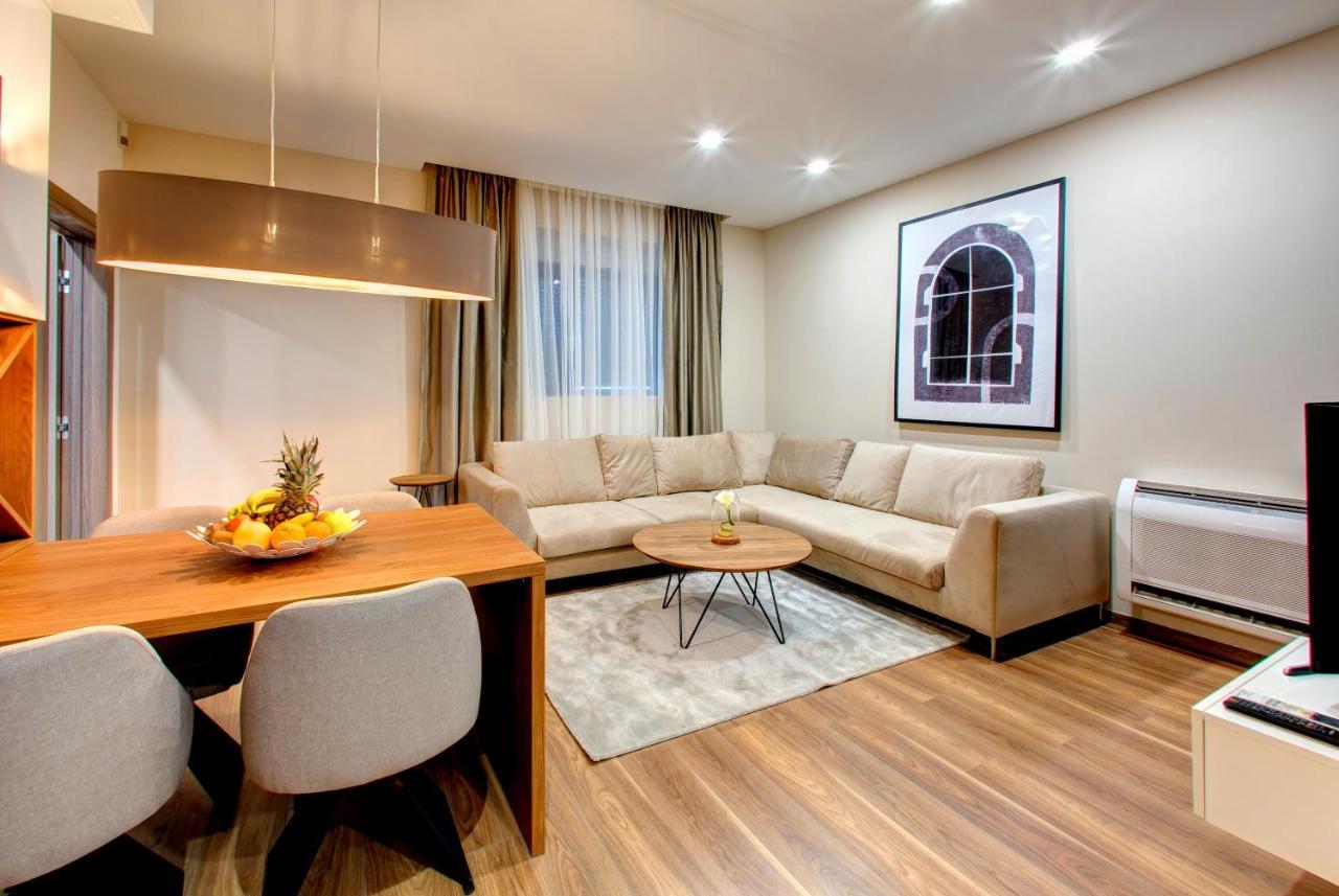 Royal Apartments โมสตาร์ ภายนอก รูปภาพ